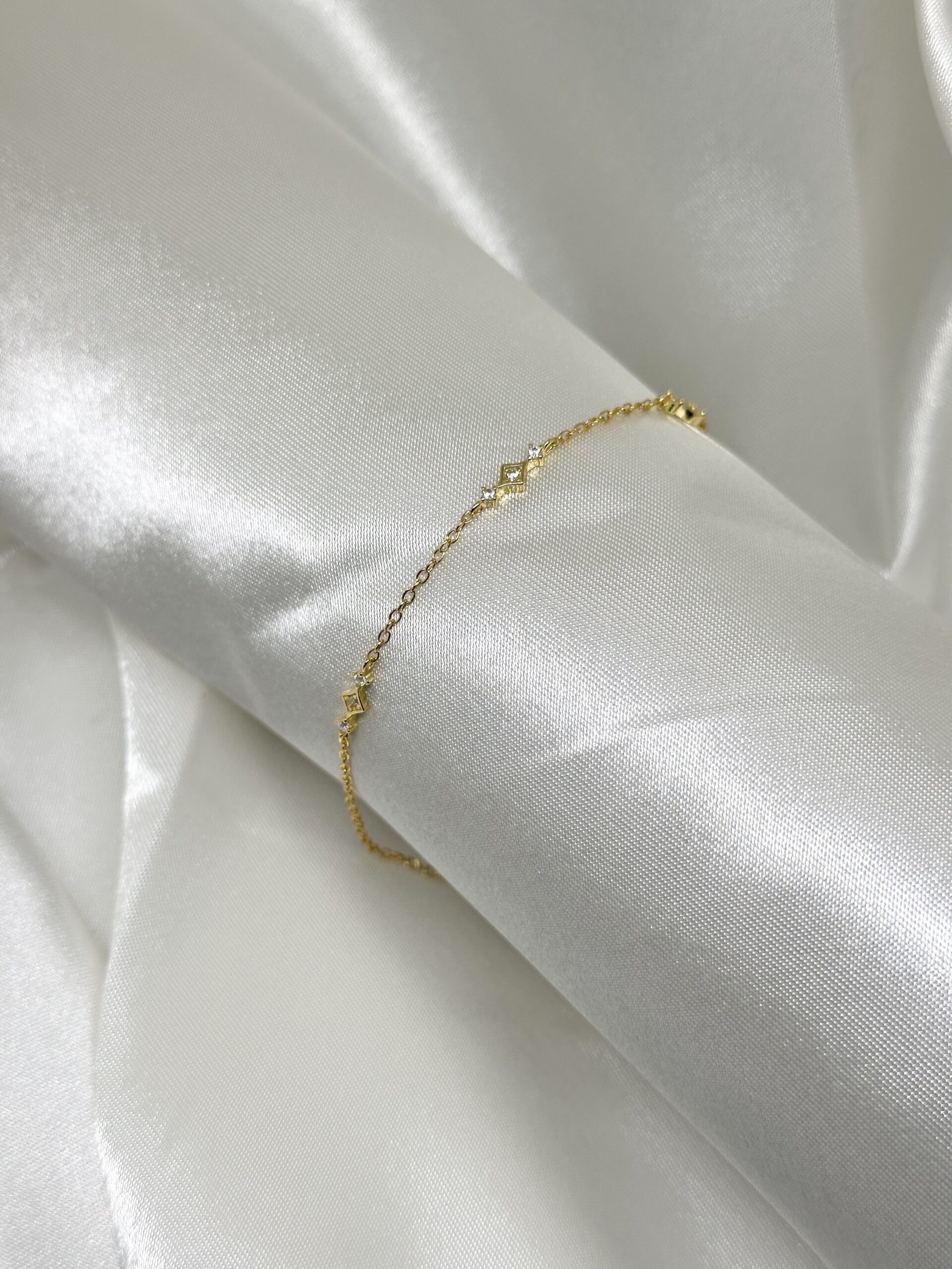 Timeless Thread Bracelet - Image 2