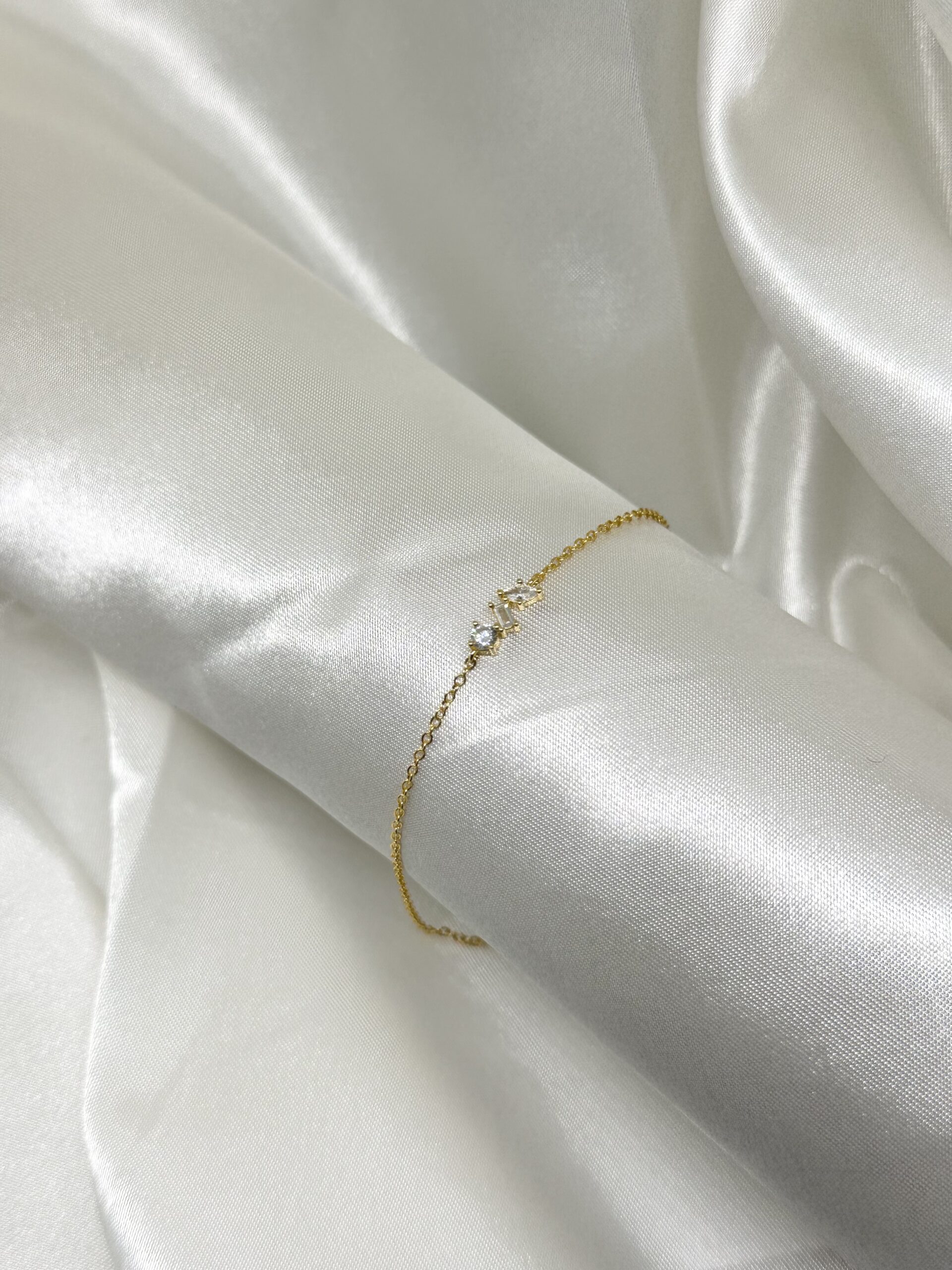 Diamond Link Bracelet - Image 2